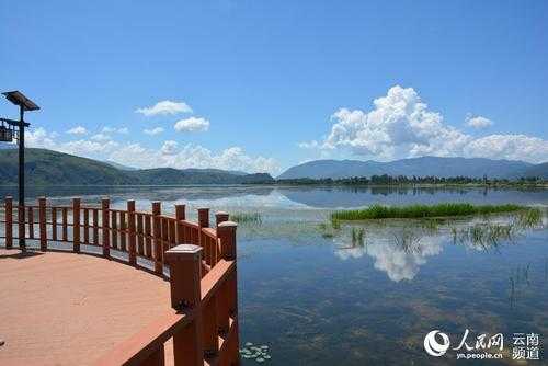 茈碧湖土壤（茈碧湖旅游风景区介绍）-图2